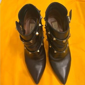 BOOTS LUXURY DESIGNER